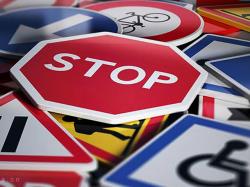 قانون ایست در رانندگی