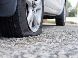 کنترل خودرو با لاستیک پنچر یا ترکیده